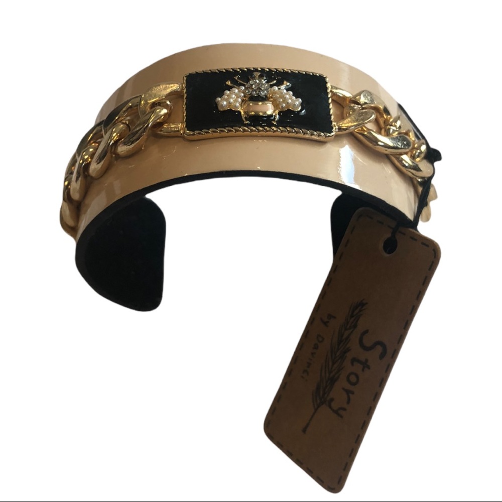 Bee🐝 Dazzling Goldtone Chain &Beige Cuff Bracelet - Picture 6 of 13